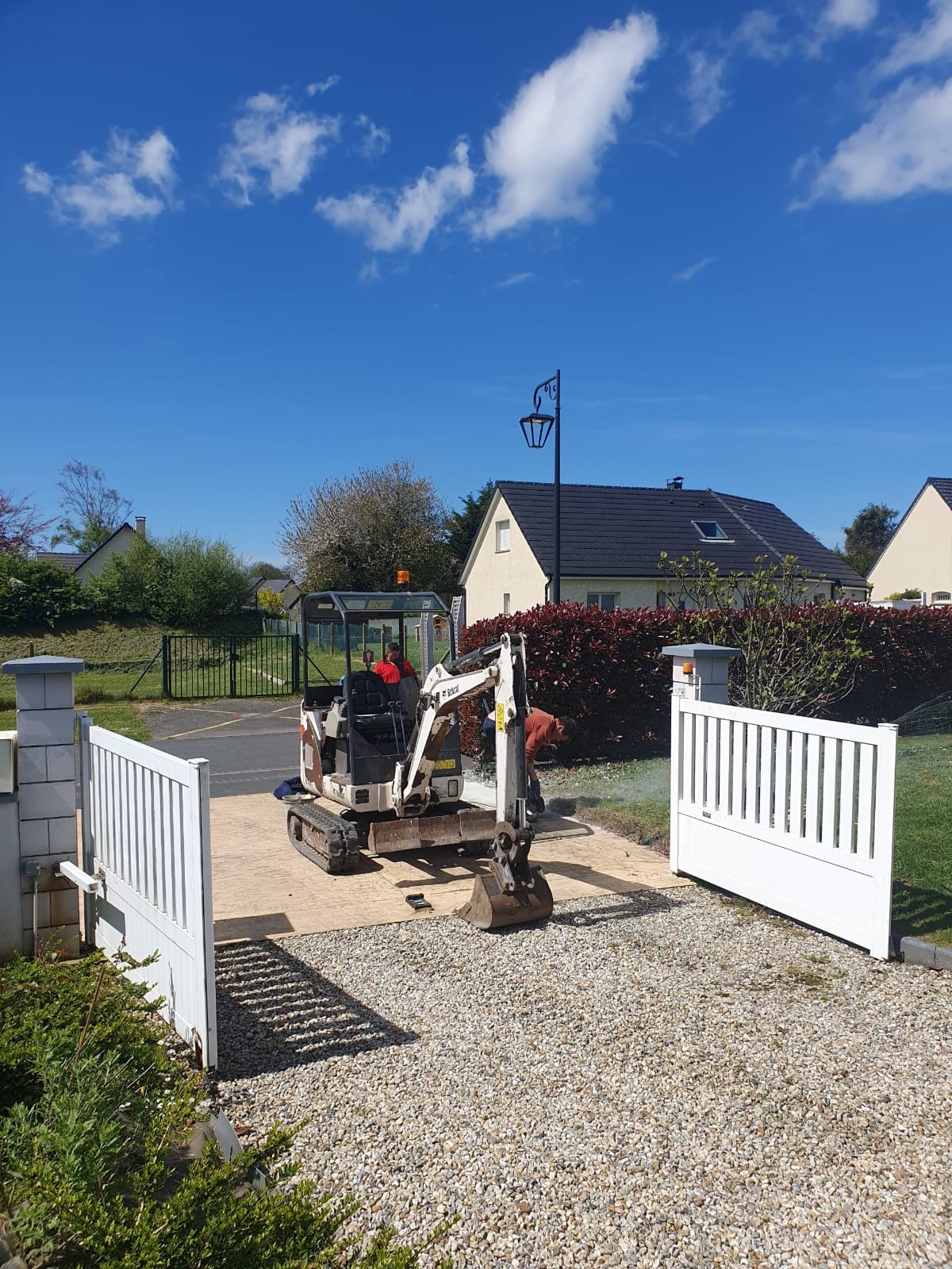 Construction d'un mur de clôture par nos maçons qualifiés sur Etretat 76
