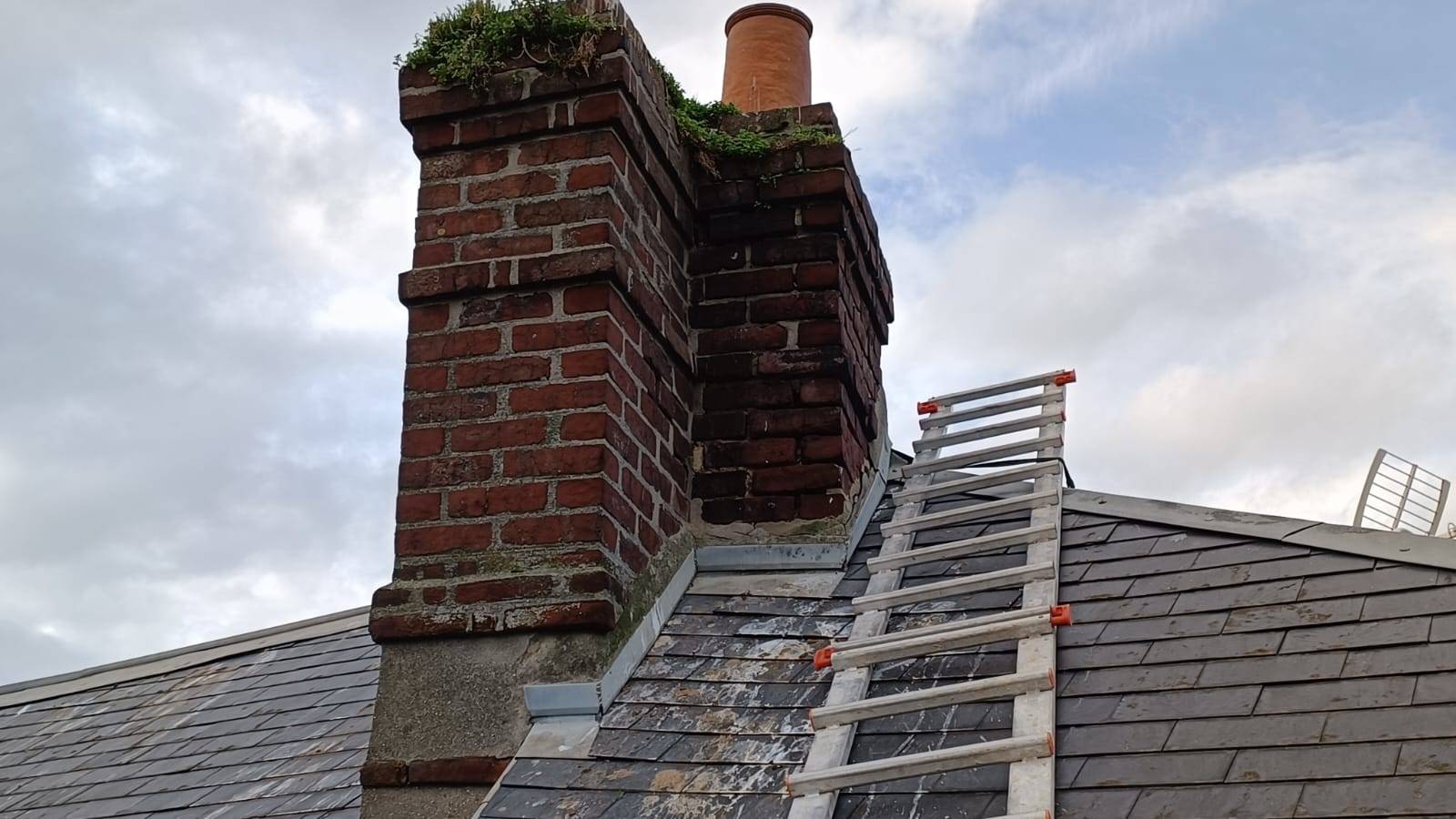 Entreprise pour la réparation d'une cheminée en briques sur Fécamp 76