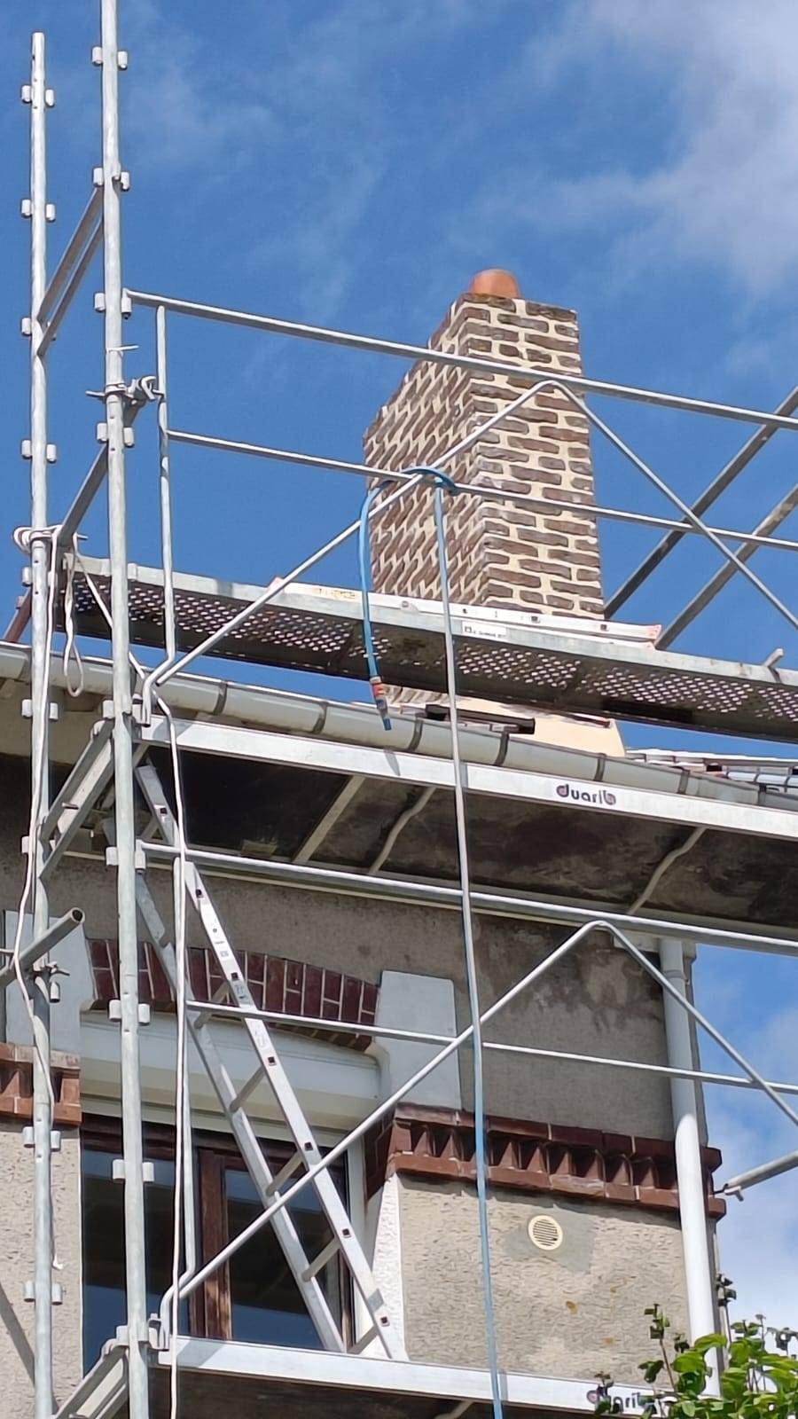 Société pour le rejointoiement d'une souche de cheminée en briques à Fécamp 76