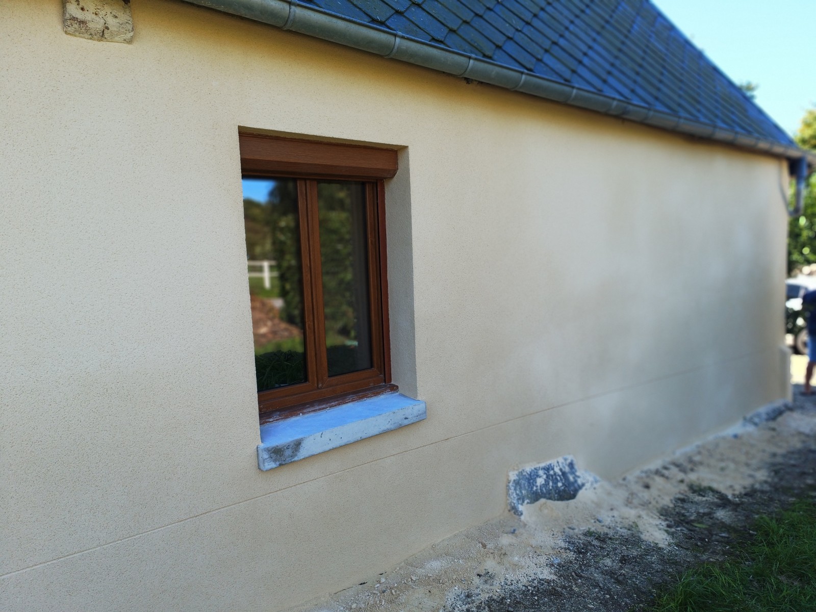 Rénovation d'une façade en colombage sur Fécamp 76 par notre équipe de maçons
