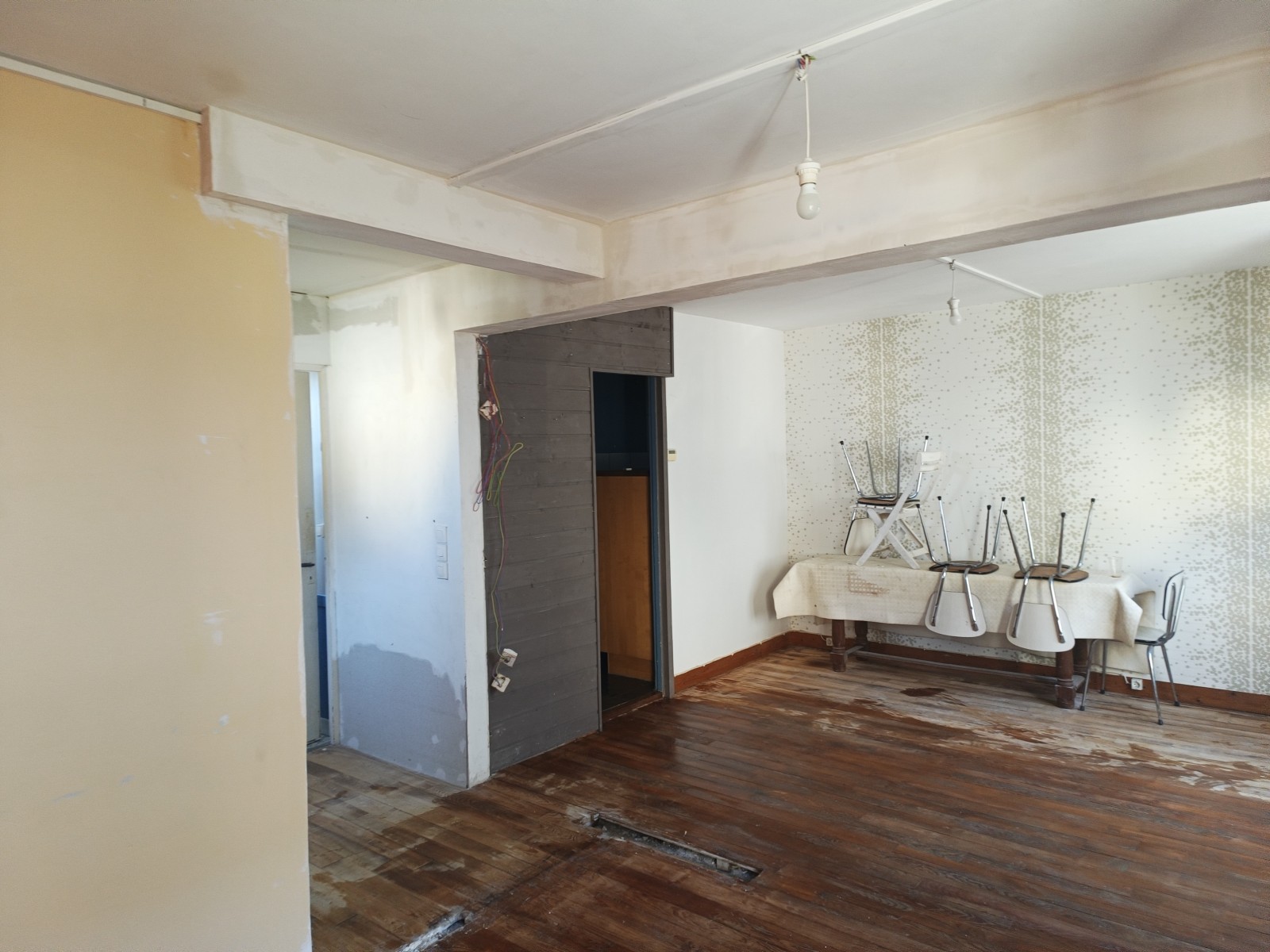 Entreprise de maçonnerie intérieure pour un bâtiment à rénover proche de Saint-Valéry-en-Caux 76