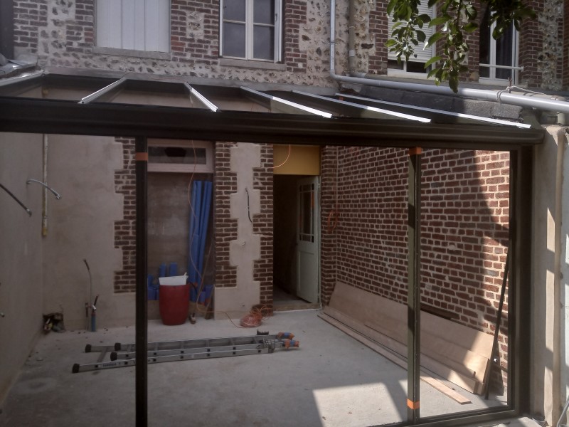 Artisan maçon pour la création de fondations pour la pose d’une véranda proche de Saint-Valéry-en-Caux 76