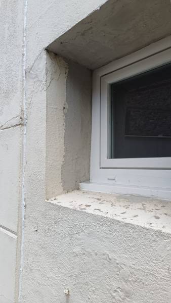 Remplacement d'une fenêtre en bois par une fenêtre PVC avec raccord enduit sur le secteur de Saint Valéry en Caux 76